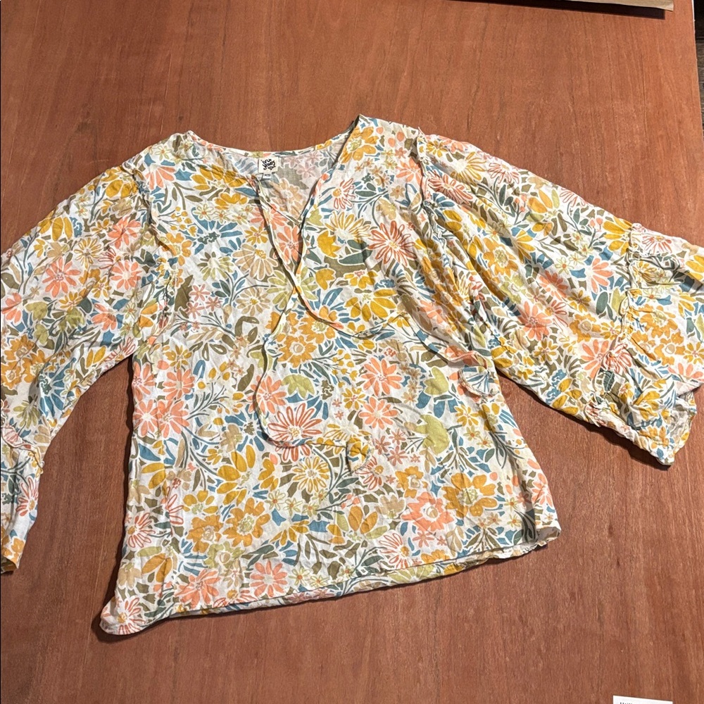 Ivy Jane Blushing BoHo Floral Top with Ruffle Sleeves Sz XS